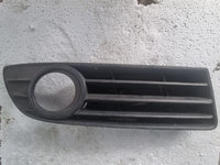 Grila bara fata partea dreapta,ptr modelul cu proiectoare ptr VW POLO 9N(2001-2005),Cod:6Q0 853 666 H