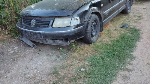 Grila bara fata Volkswagen Passat B5 2004 Break 1.8 T. 1..9 tdi