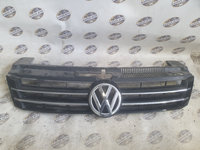 Grila Bara Fata Volkswagen Sharan 2012 Cu Emblema ( Cu defect )