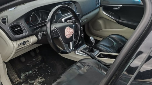 Grila bara fata Volvo V40 2014 Hatchback 1.6