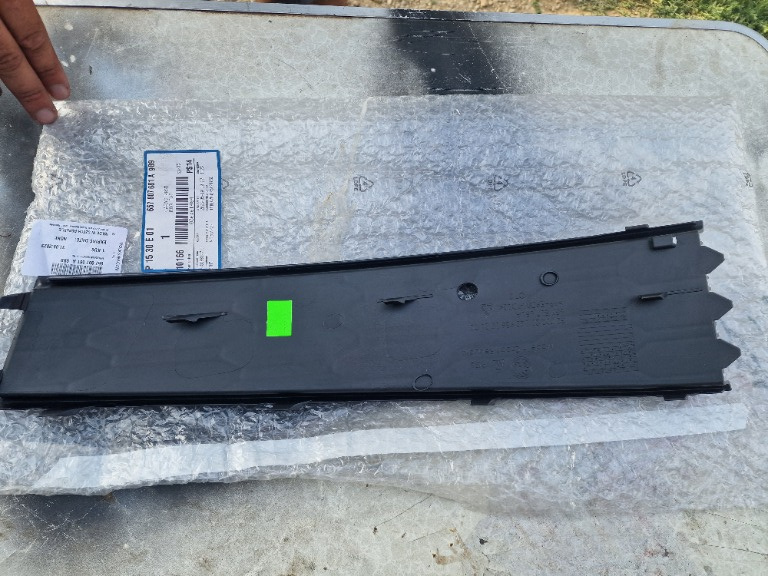 Grila bara stanga skoda scala cod 657807