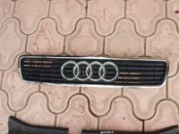 Grila capota Audi A4