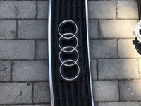 Grila capota Audi A6 2003
