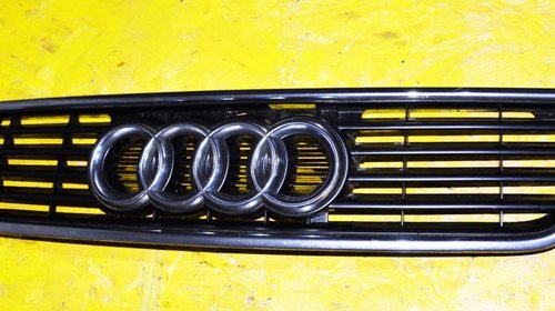 GRILA CAPOTA AUDI A6 C4/100