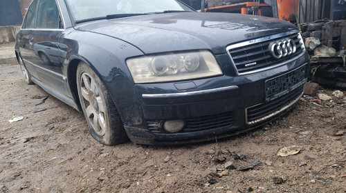 Grila capota Audi A8 2003