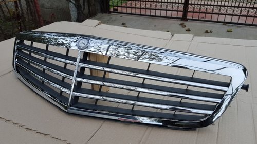 Grila Capota Mercedes C-Class W204 ,2007 2008 2009 2010 2011