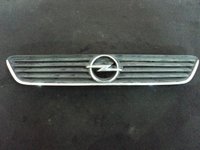 Grila Capota Opel Astra G Cod 90587100 \ 90 587 100