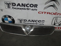 GRILA CAPOTA OPEL VECTRA C