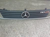 Grila capota pentru Mercedes Vito W638 Euro 2 (1998-2003) an fabricatie