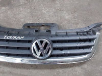 Grila Capota VW Touran ( 2003 - 2006 )