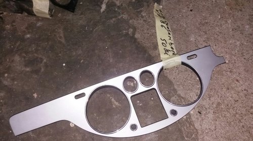 GRILA CEASURI BORD VW PASSAT B6 2008