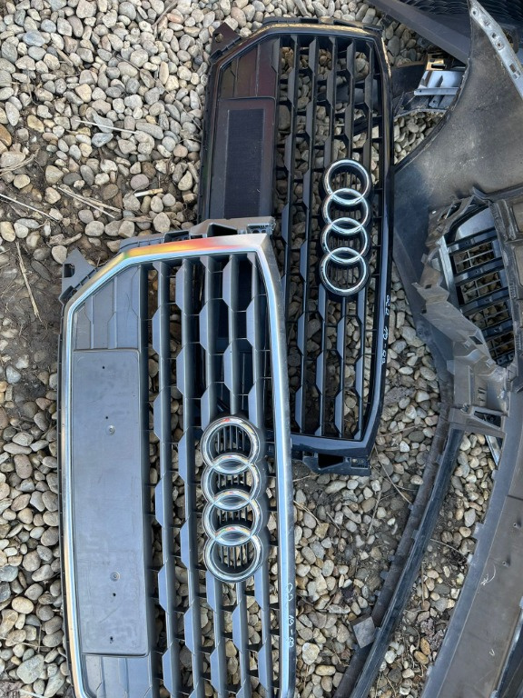 Grila centrala Audi Q2 2019/2020/2021/2022