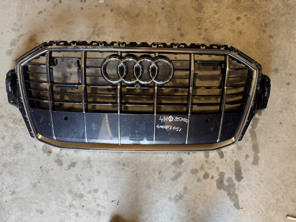 Grila centrala Audi Q7 4M FACELIFT 2020/2021/2022/2023