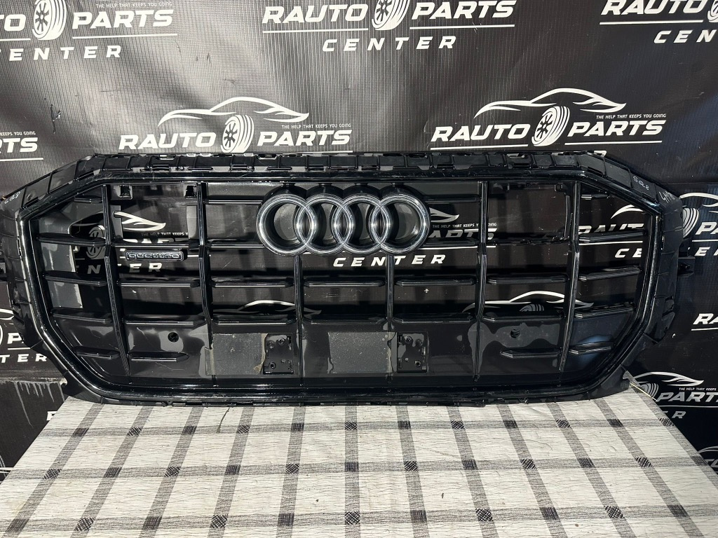 Grila centrala Audi SQ8 Q8 4M8 cu Distronic 2019/2020/2021/2022/2023