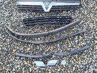 Grila centrala bara fata capac spalator inel Opel Astra H 2004-2007