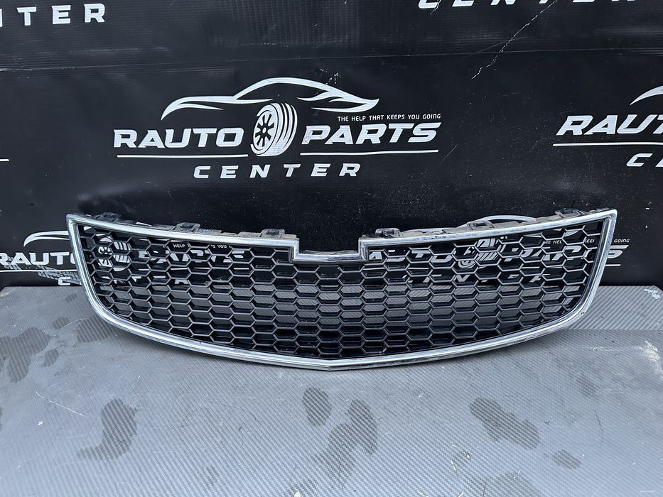 Grila centrala bara fata Chevrolet Cruze 2010/2011/2012/2013/2014/2015