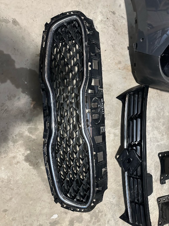 Grila centrala bara fata Kia Sportage 3 2019/2020/2021/2022