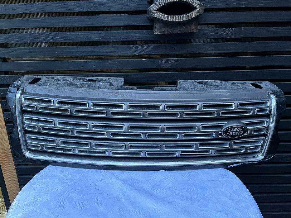 Grila centrala bara fata Land Rover Range Rover Vogue 2013/2014/2015/2016/2017->