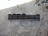 Grila centrala bara fata Renault Megane 2 2003-2006