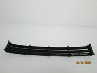 Grila centrala bara fata Skoda Octavia 2 an 2004-2008 cod 1Z0853677