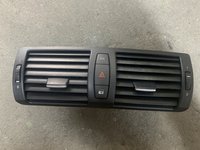 Grila centrala bord BMW seria 1 E81/E87