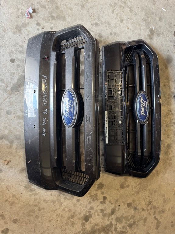 Grila centrala + emblema Ford Ranger Wildtrack T6 2016/2017/2018/2019