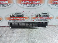 Grila centrala fata Audi A4 B5 1.9 Motorina 2003, 8E0807647