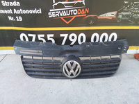 Grila centrala fata Volkswagen T5 2.5 Motorina 2006, 7H0807101
