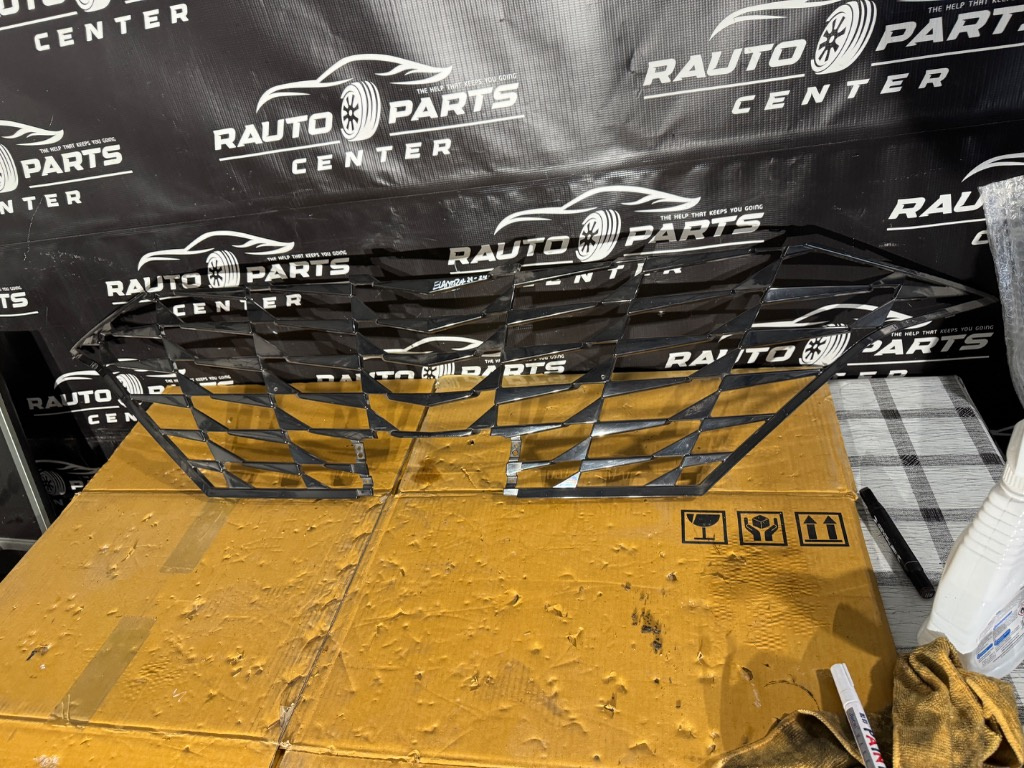 Grila centrala Hyundai Elantra 2021/2022/2023/2024