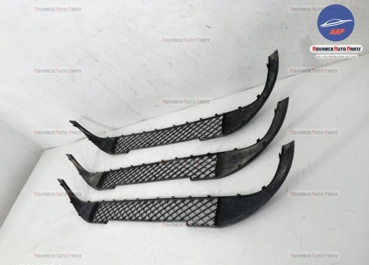 Grila centrala inferioara cod A176885002
