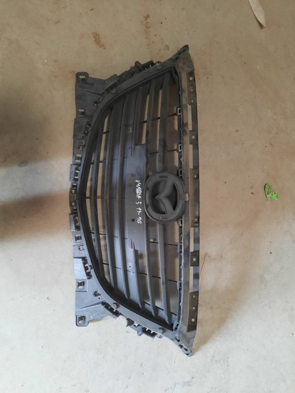 Grila centrala Mazda 3 2014/2015/2016