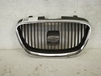 Grila Centrala Originala Cu Rama Crom In Stare Buna Seat Leon 2 1P (facelift) 2009 2010 2011 2012 1P0853654A