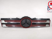 Grila Centrala Originala In Stare Buna Mercedes-Benz Actros MP4 generatia 2011 2012 2013 2014 2015 2016 2017 2018 2019 Cap tractor A9607511018