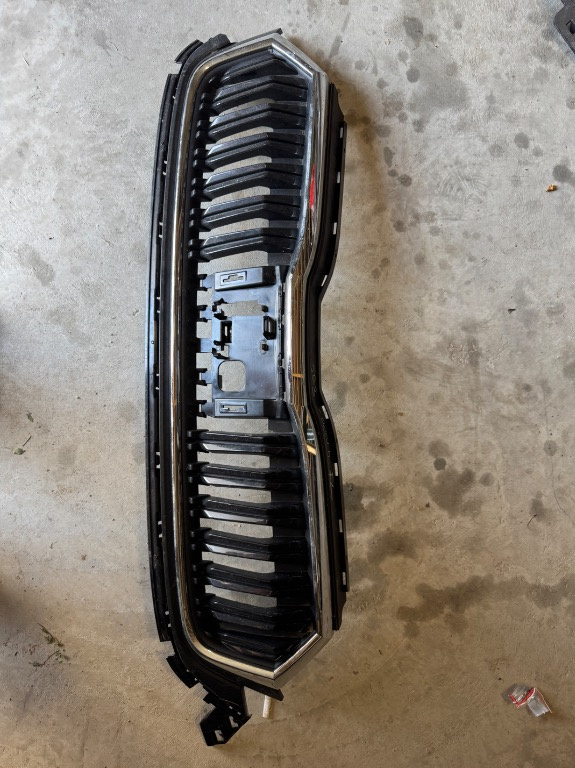 Grila centrala Skoda Octavia 4 FACELIFT 2020/2021/2022/2023/2024