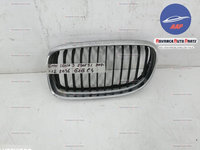 Grila centrala stanga originala BMW Seria 3 E90/E91/E92/E93 (facelift) 2008 2009 2010 2011 2012 2013 OEM