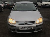 GRILA CENTRALA VW GOLF 5