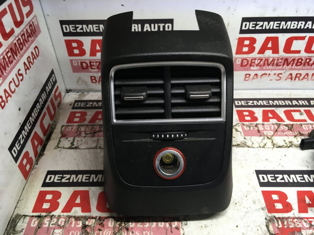 Grila cotiera Audi A3 8V cod: 8v0819203