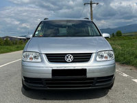 Grila cu semn higline VW Touran din 2005 2.0 TDI BKD