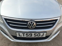 Grila cu Sigla Emblema de pe Bara Spoiler Fata Volkswagen Passat CC 2008 - 2012 [C3853]