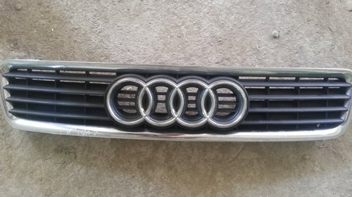 Grila fata Audi A4