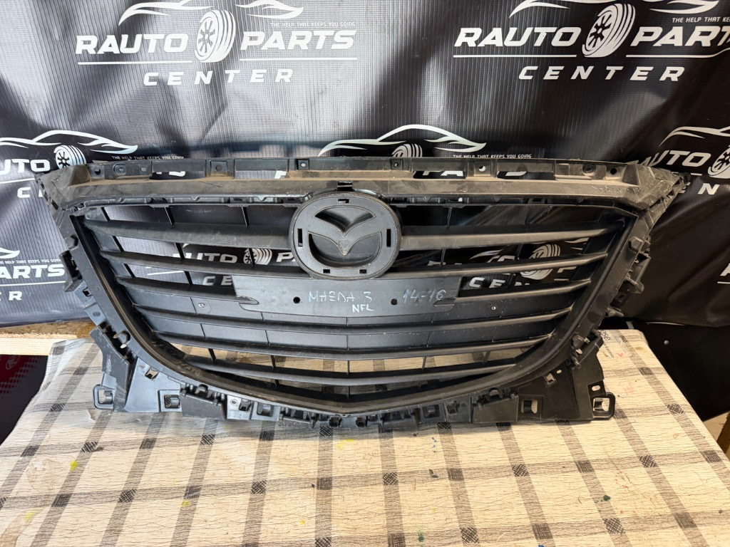 Grila fata Mazda 3 Nonfacelift 2013/2014/2015/2016