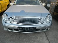 Grila fata Mercedes E-Class W211 model 2004-2009