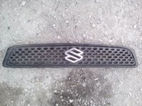 Grila fata Suzuki Swift an 2000-2004