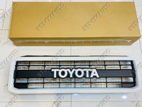 GRILA FATA TOYOTA LAND CRUISER FJ70 2007-2023 WH/BK [70th ANI LOOK]