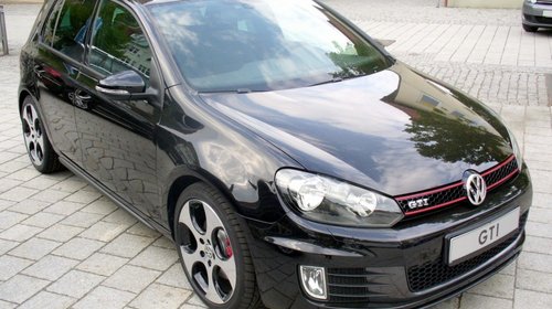 Grila GOLF 6 GTI Tip Fagure Noua