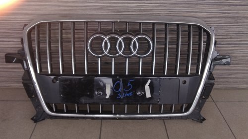Grila (masca) fata Audi Q5 `2013