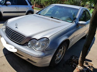 Grila Mercedes C Class W203 an 2003