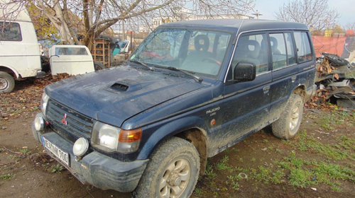 Grila mitsubishi Pajero 2002 SUV Albastru