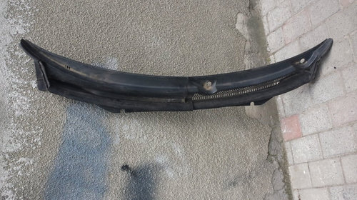 Grila Parbriz / Stergator (Stanga/ Dreapta) FORD MONDEO Mk 3 2000-2007