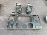 Grila plansa bord cu aerisitori VW T5 din 2008